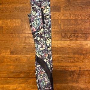 Lululemon Leggings Women Size 2 Iridescent Sweat Wick